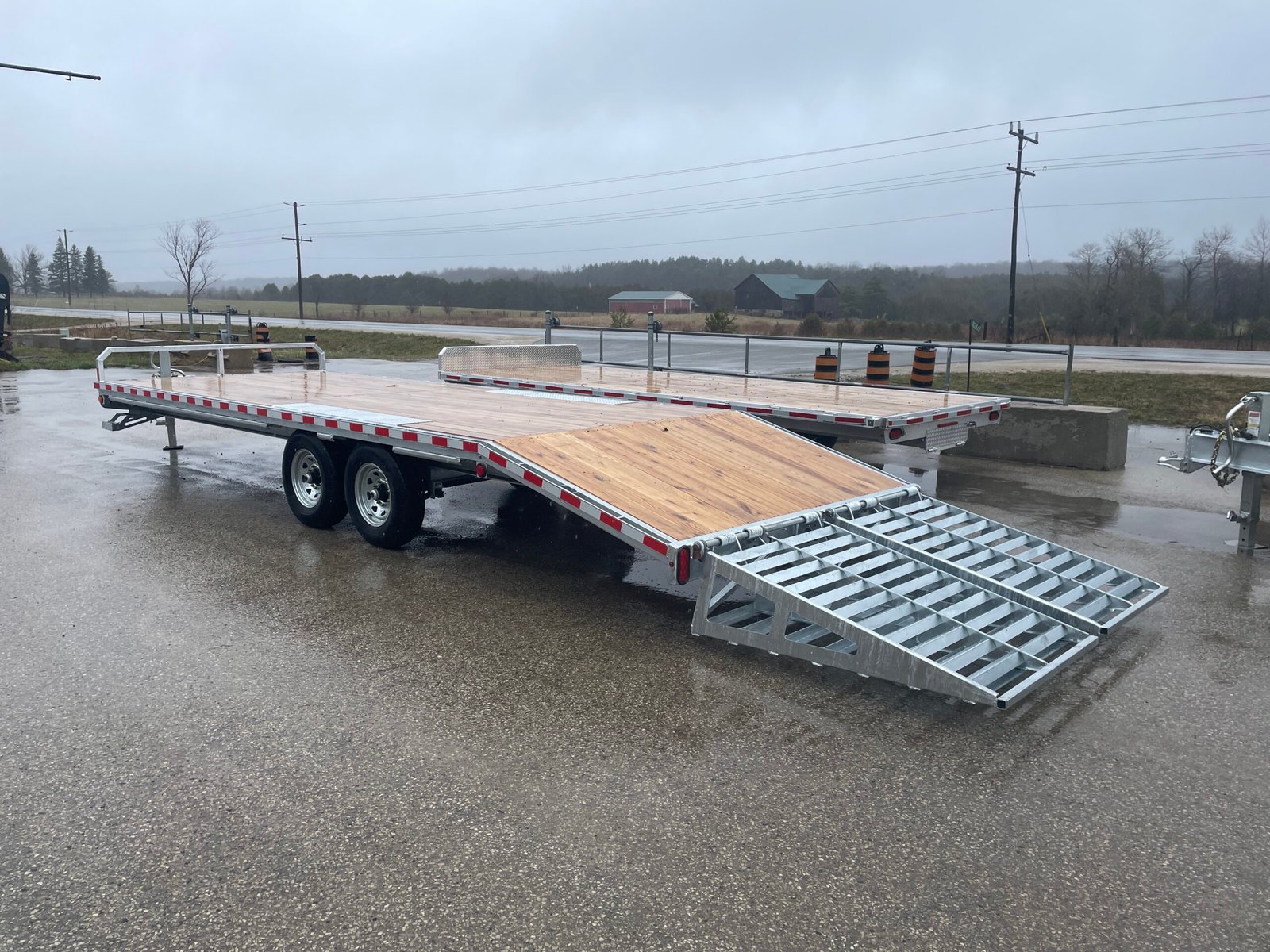 One-Sixteen 20+5ft Beavertail Flatbed 14,000lb — photo 2