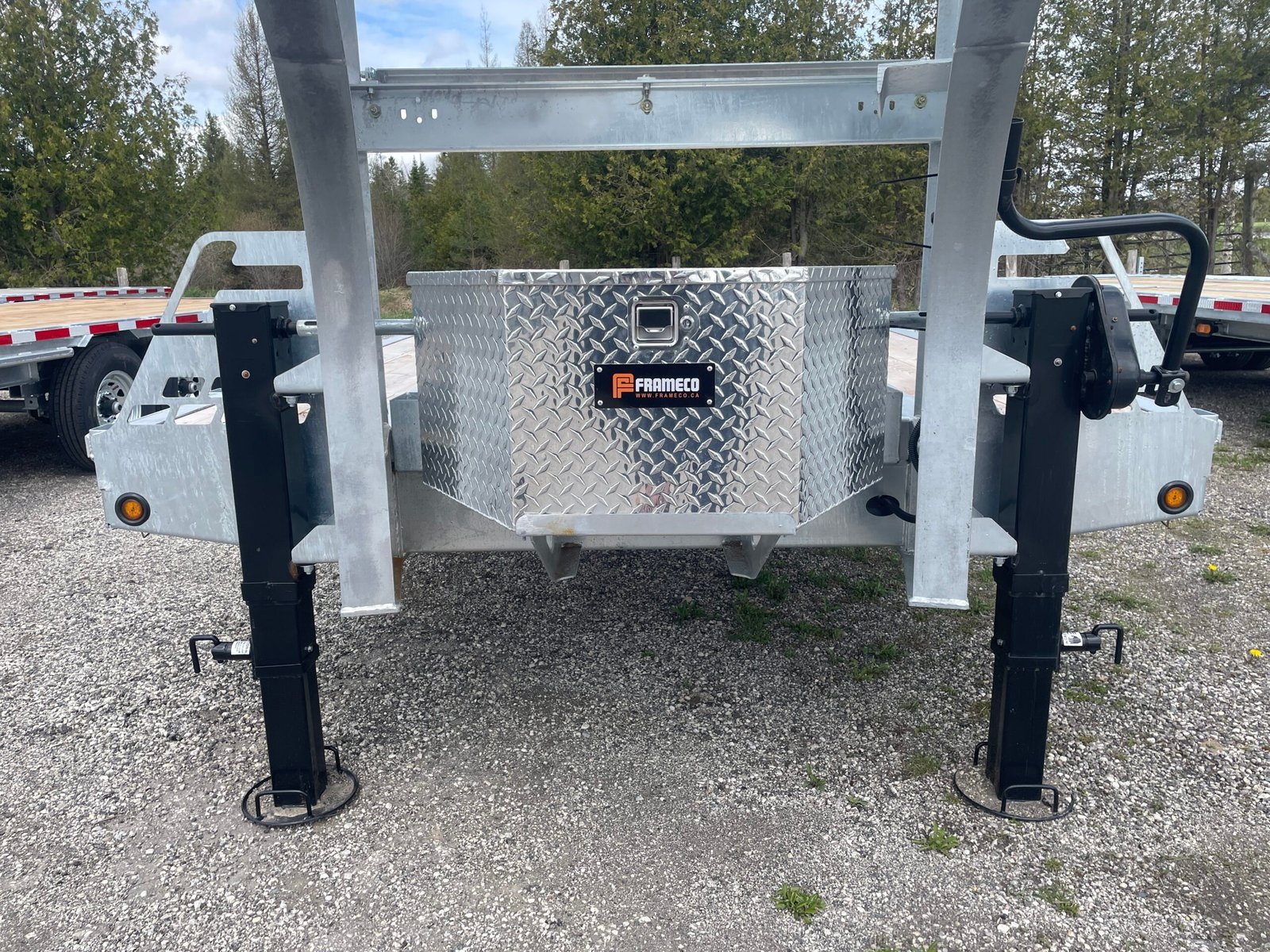K-Trail GN25+5 10K Axles (Electric Brakes) — photo 5