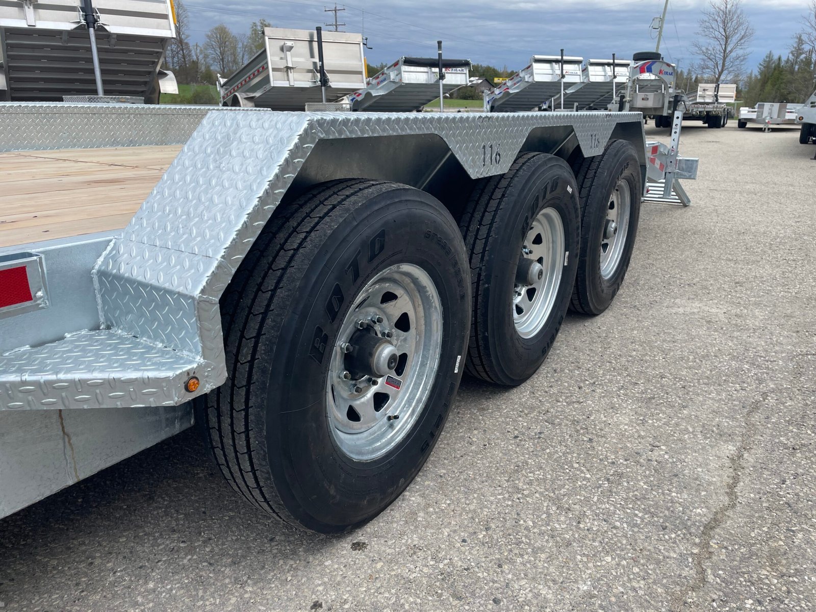 One-Sixteen BT8024EH-21K — photo 2