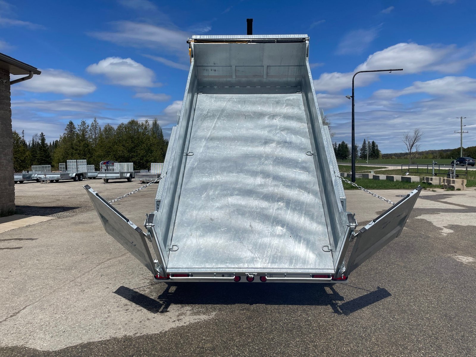 One-Sixteen Galvanized Dump Trailers 10,420lb — photo 8
