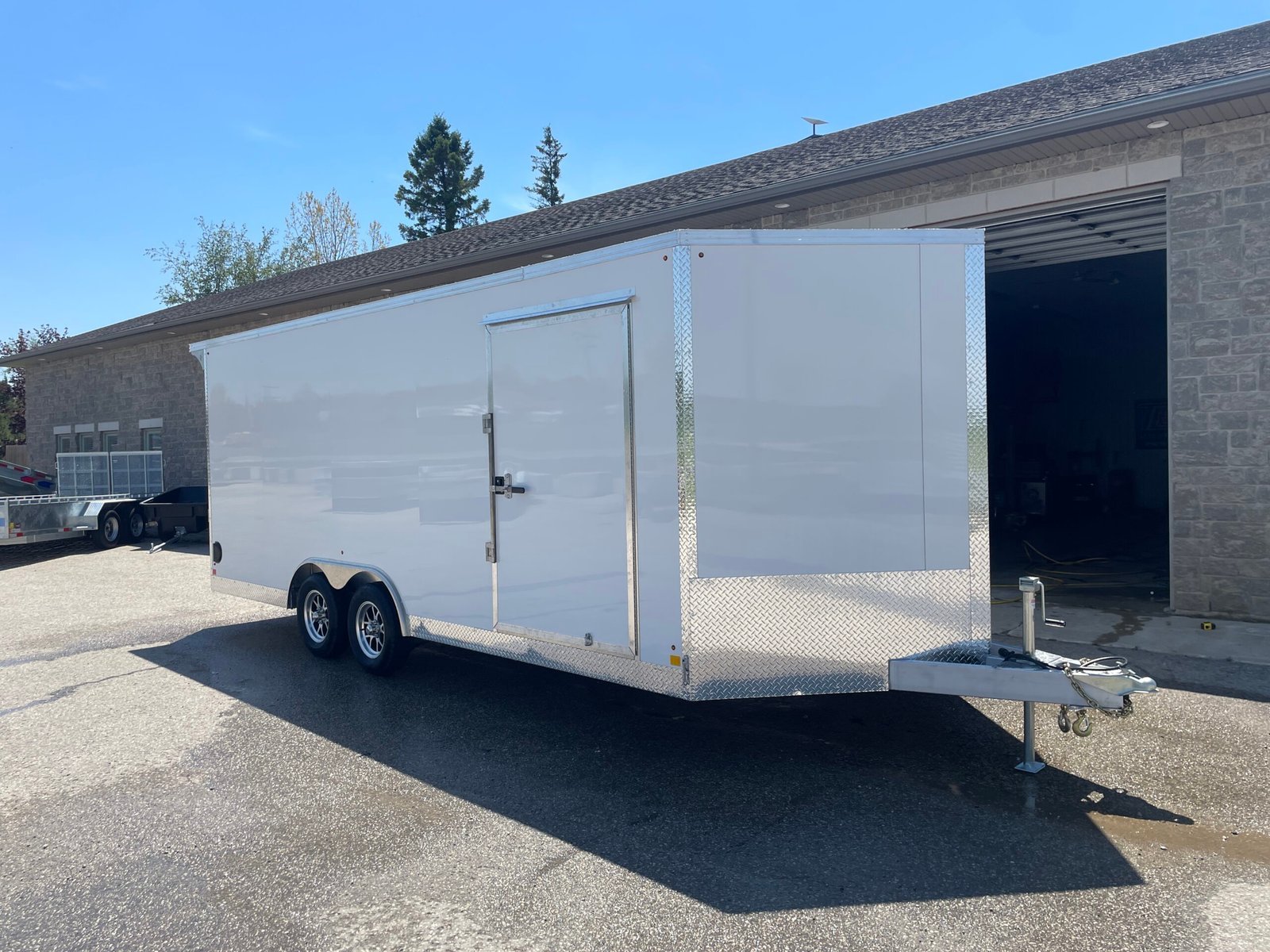 Rocklyn Aluminum 8.5x20ft Enclosed Trailer 7,000lb