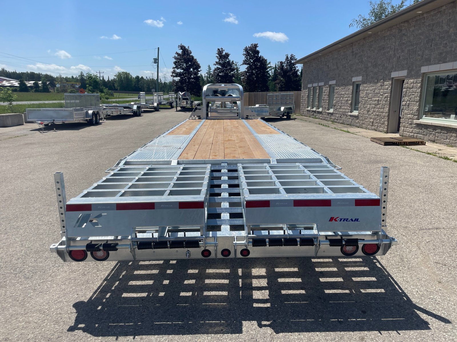 2027 K-Trail 102 in × 25+5 ft Gooseneck Flatbed 40,000 lb GVWR — photo 7