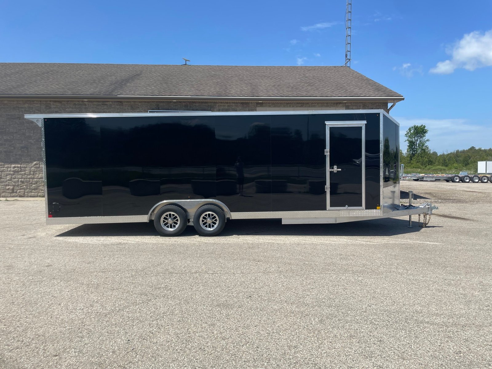 2026 Rocklyn 8.5 ft × 24 ft Enclosed Trailer 9,900 lb GVWR — photo 2