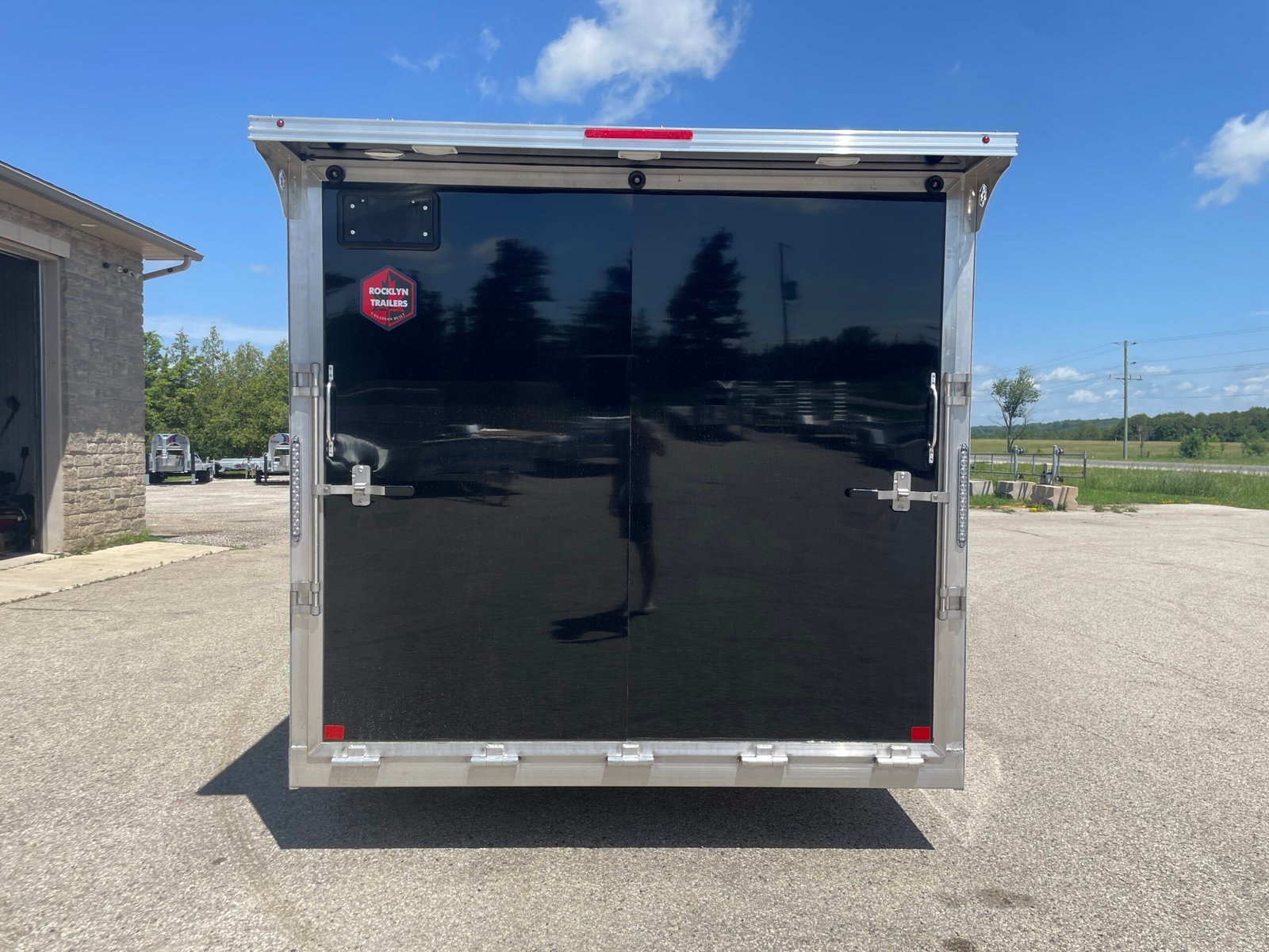 2026 Rocklyn 8.5 ft × 24 ft Enclosed Trailer 9,900 lb GVWR — photo 6