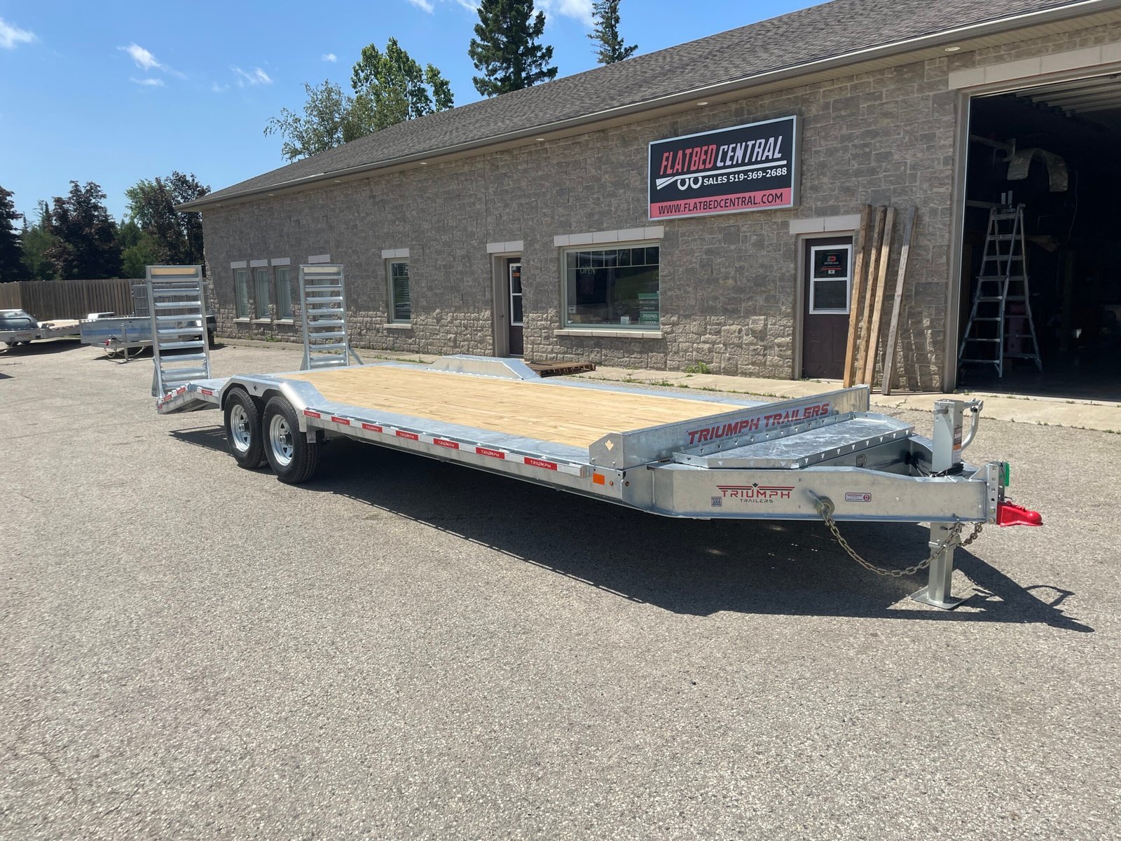 2027 Triumph 102 in × 20+4ft Beavertail ft Car/Equipment Hauler 14,000 lb GVWR