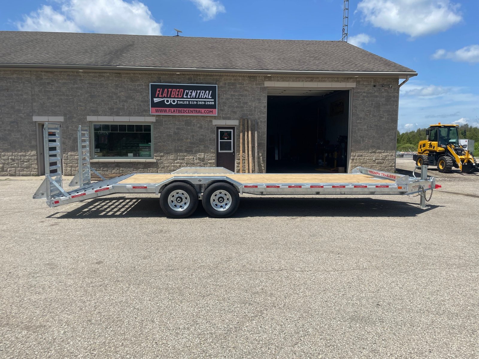 2027 Triumph 102 in × 20+4ft Beavertail ft Car/Equipment Hauler 14,000 lb GVWR — photo 7