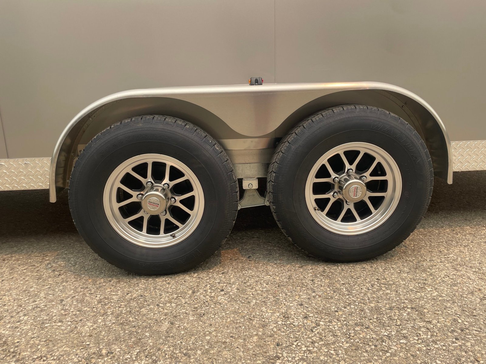 2026 Rocklyn 7 ft × 20 ft Enclosed Trailer 9,900 lb GVWR — photo 3