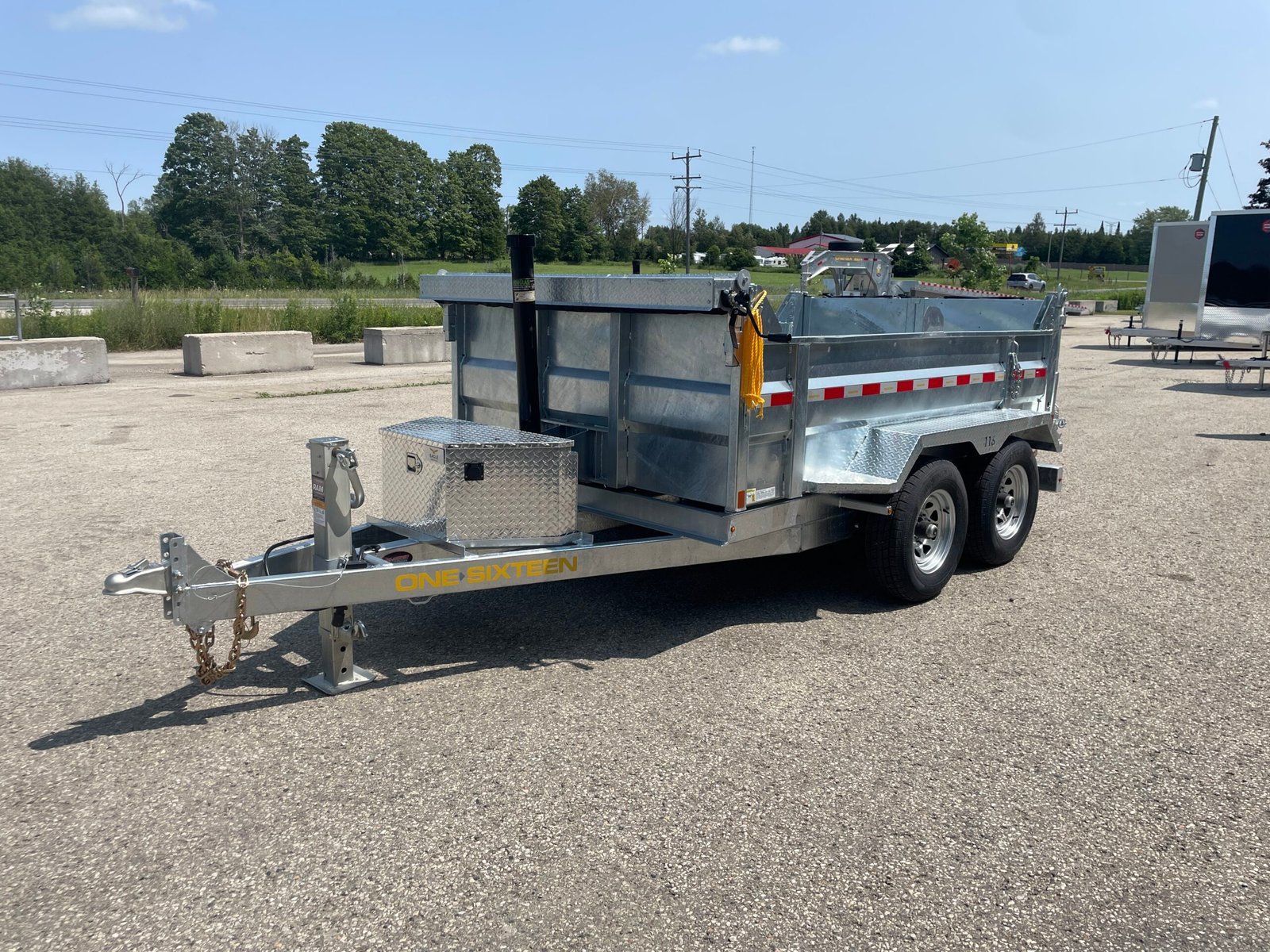 One-Sixteen 6x10ft Dump Trailer 10,420lb — photo 2