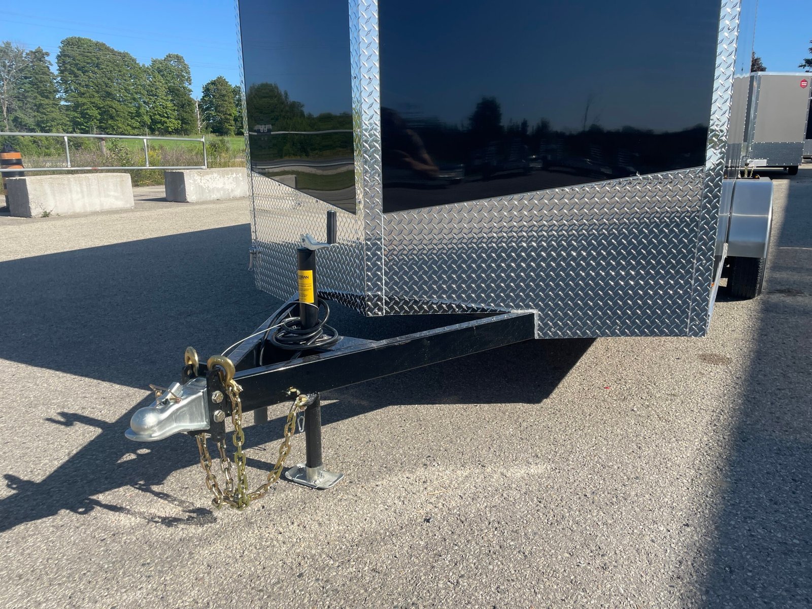 2027 Newport 7 ft × 16 ft Enclosed Trailer 7,000 lb GVWR — photo 2