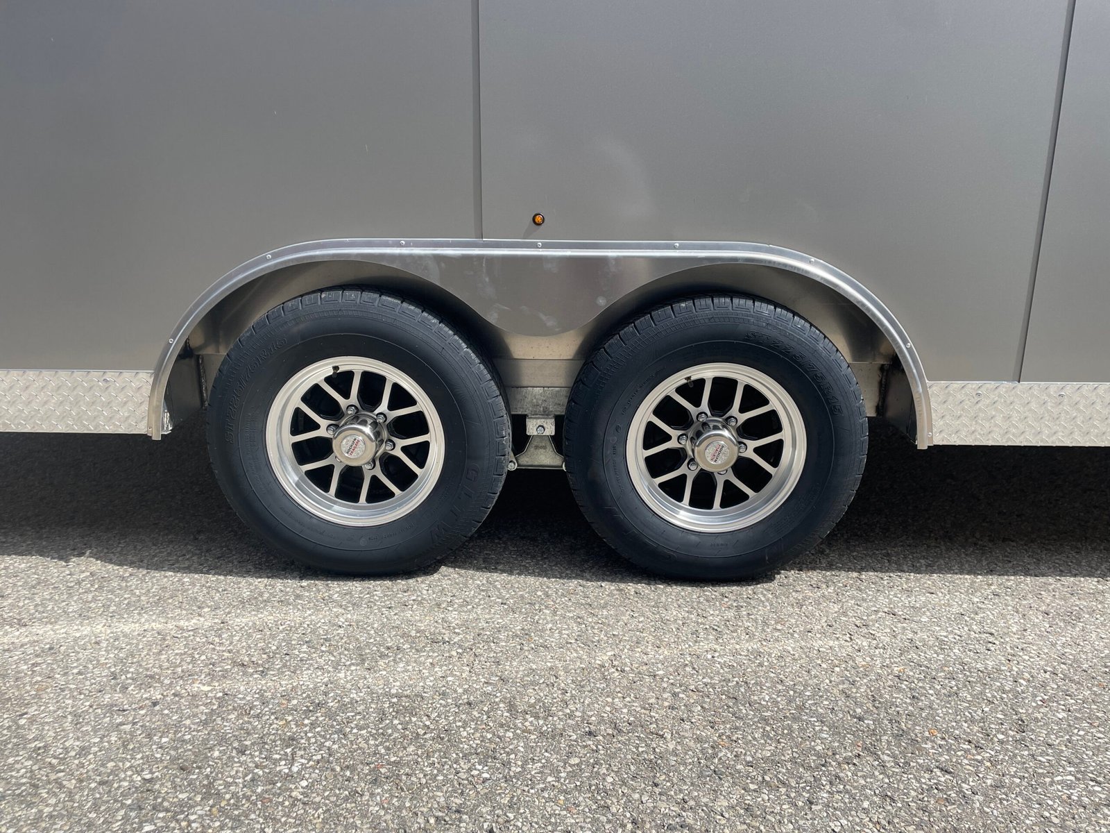 Rocklyn Aluminum 8.5x20ft Enclosed Trailer 7,000lb — photo 4