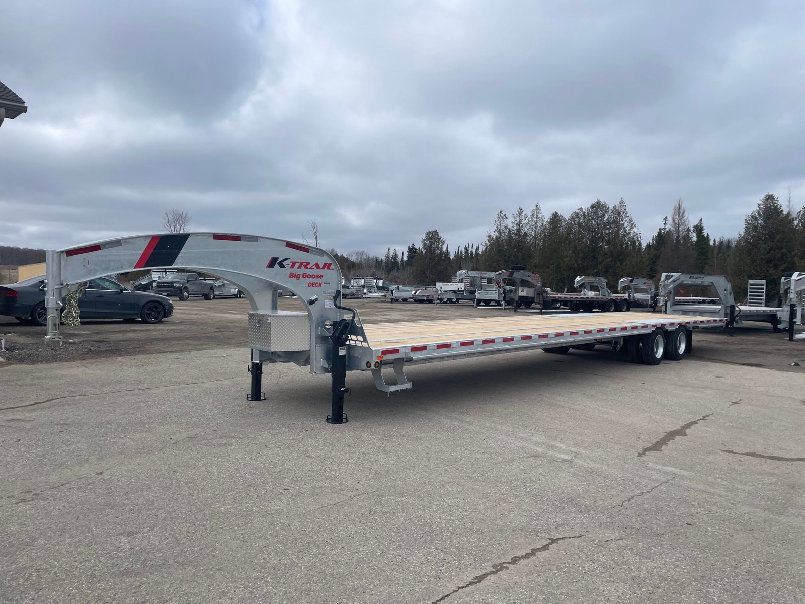 2026 K-Trail 102 in × 40 ft Gooseneck Flatbed 35,250 lb GVWR