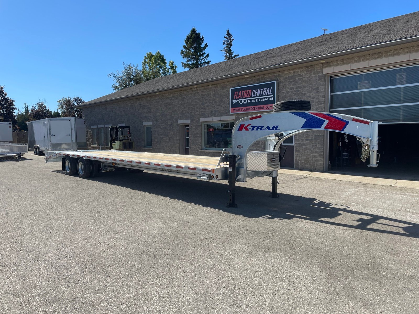 2027 K-Trail 102 in × 30+5 ft Gooseneck Flatbed 40,000 lb GVWR — photo 21