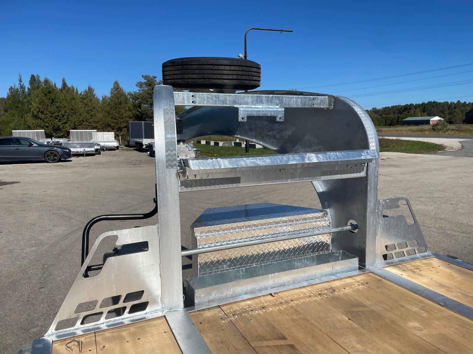 2027 K-Trail 102 in × 30+5 ft Gooseneck Flatbed 40,000 lb GVWR — photo 17