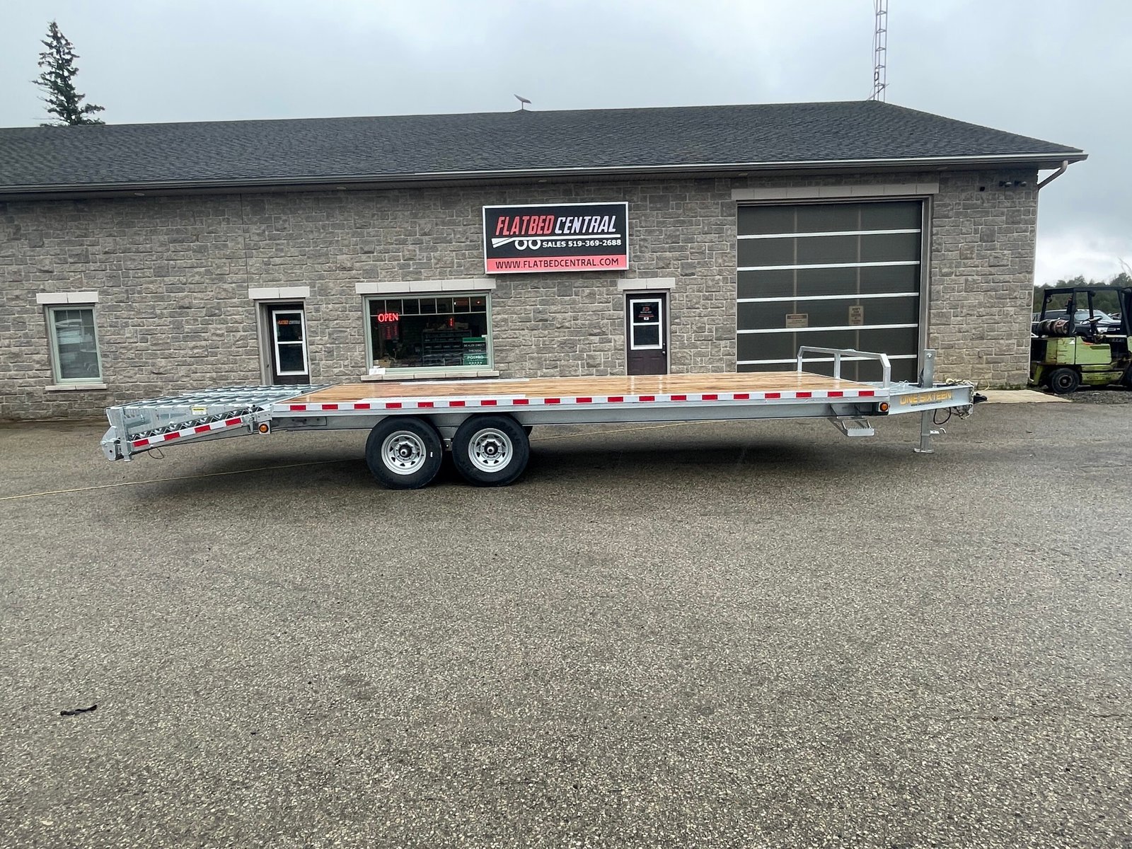 One-Sixteen 20+5ft Beavertail Flatbed 14,000lb — photo 7