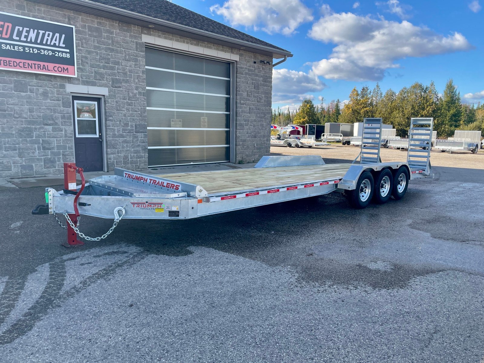 2027 Triumph 83 in × 24+2ft Beavertail Car/Equipment Hauler 21,000 lb GVWR